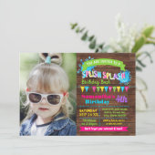スプラッシュ·スプラッシュ·ホット·ピンクの誕生日の夏のバッシュ写真 招待状 (スタンド正面)