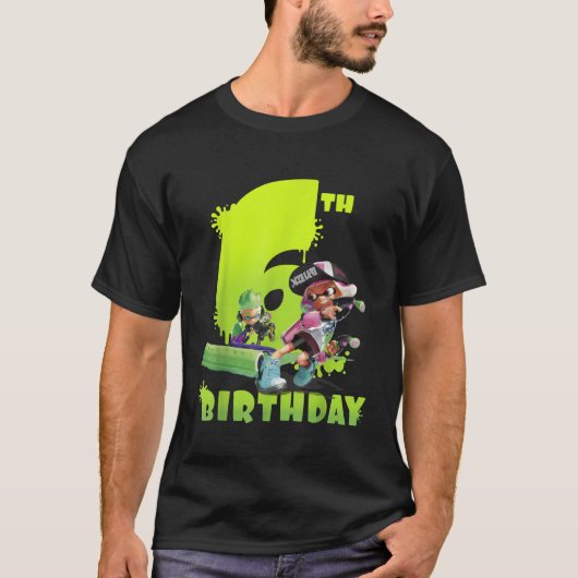 スプラトオンインクリング6誕生日グリーン（ばちゃばちゃ）跳ねるポート Tシャツ (正面)