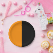 スプリットオレンジとブラックハローウィンパーティプレート ペーパープレート (パーティー)