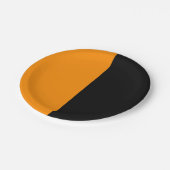 スプリットオレンジとブラックハローウィンパーティプレート ペーパープレート (アングル)