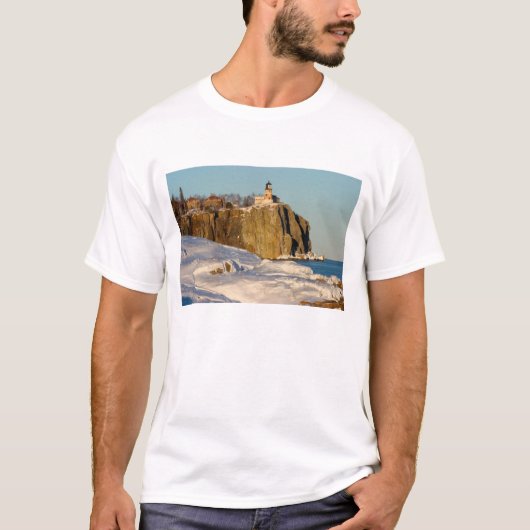 スプリットロック灯台州立公園 湖畔 Tシャツ (正面)