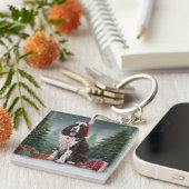 スプリンガースパニエル犬ドッグインスノークリスマス キーホルダー (正面右)