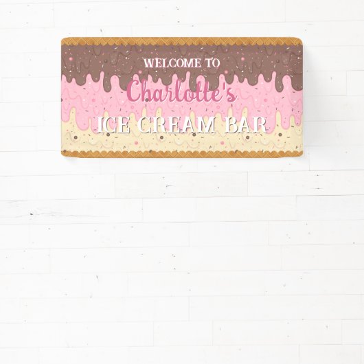 スプリンクルとチョコレート・バニラ・イチゴの3色アイス 横断幕 (インサイチュ)