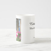 スプリングタイムフラワーボックス – Martha's Vineヤード ボーンチャイナマグカップ (正面)