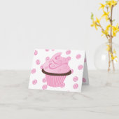 スプリン渦巻形のクル付きピンクケーキ カード (黄色い花)