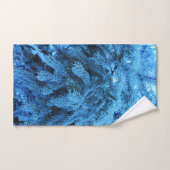 スプルースの枝は雪と霜の結晶で覆われている バスタオルセット (ハンドタオル)