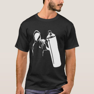 スプレー容器のステンシルを持つ落書きの作家 Tシャツ