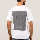 スプーキーなデザインの白いTシャツ Tシャツ (裏面)