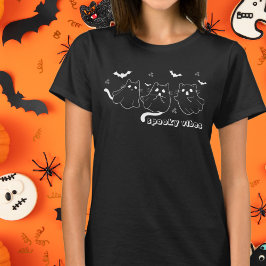 スプーキーな雰囲気のキュートな幽霊猫 白いハロウィン Tシャツ