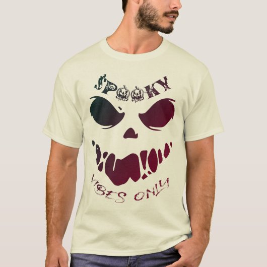スプーキー・バイブス・オンリー ハロウィンモンスター Tシャツ (正面)