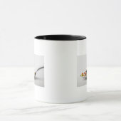 スプーンの丸薬のクローズアップ マグカップ (中央)