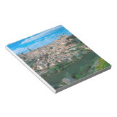 スペインのトレドの古代都市。 ノートパッド (アングル)