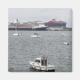 スペインのビルバオ港でクルーズ船 | 冷蔵庫 マグネット