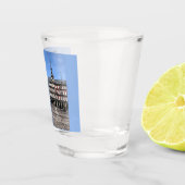 スペインのマドリッドにある広場の漫画アート ショットグラス (右)