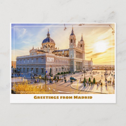 スペインのマドリードにあるアルムデナ大聖堂モダン ポストカード (正面)