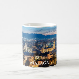 スペインのマラガにあるマラガ大聖堂の夜景 コーヒーマグカップ