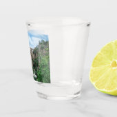 スペインのロンダにある古い歴史的な橋 ショットグラス (右)