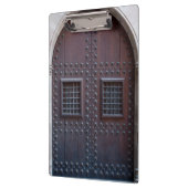 スペインの強い木製の茶色の扉 クリップボード (左)