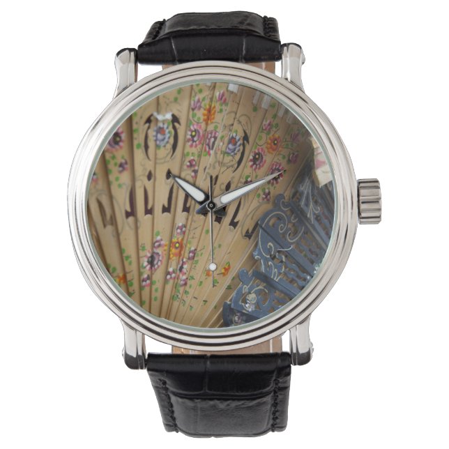 スペイン、カディス州、セビリア。歴史的なサンタ 腕時計 (正面)