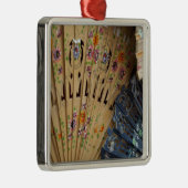 スペイン、カディズ州、セビリア。歴史的サンタ メタルオーナメント (右)