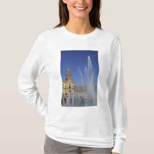 スペイン セビーリャ アンダルシア 噴水と装飾 Tシャツ
