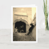 スペイン、バレンシアのシルクエクスチェンジ（Llotja de la Seda）前の男性 カード (正面)