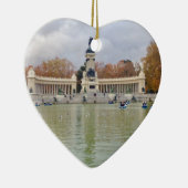 スペイン，マドリード，レティロ公園 セラミックオーナメント (右)