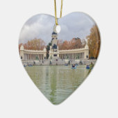 スペイン，マドリード，レティロ公園 セラミックオーナメント (左)