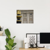 スペイン、マドリード。金王室の金の華美ランプ ポスター (ホームオフィス)