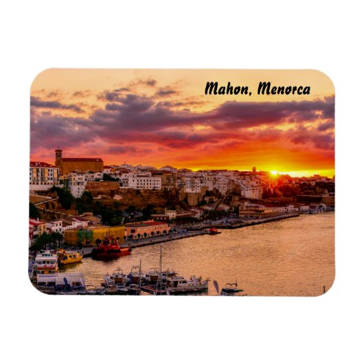 スペイン、メノルカ島、マオンの港の夕焼け マグネット (横)