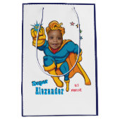 スペシャルスーパーヒーローアメージング飛んでいるフォト誕生日 ミディアムペーパーバッグ (正面)