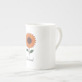 スペシャルティマグコレクション「やさしさ開花」より ボーンチャイナマグカップ (正面右)