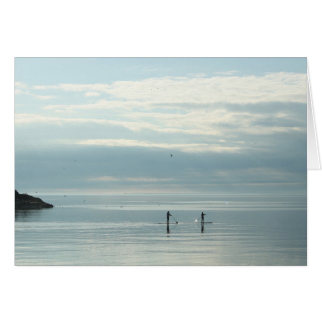 スペリオル湖のPaddleboardersを立てて下さい (正面横)