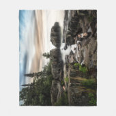 スペリオル湖|ミネソタの海岸 フリースブランケット (正面)