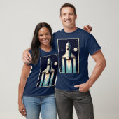 スペースエイジ レトロな50年代のロケット Tシャツ (ユニセックス)