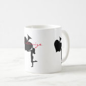 スペードの女王が黒いエースを持つ コーヒーマグカップ (正面右)