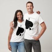 スペードのTシャツの浮遊エース Tシャツ (ユニセックス)