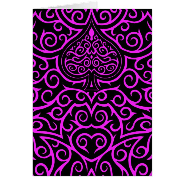 スペード&スクロールワーク – ピンク (正面)