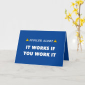 スポイラー警告It Worksソブリティおもしろい誕生日 カード (黄色い花)