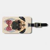 スポッティ赤と白ー・バウ・タイ付きパグ ラゲッジタグ (正面横)