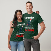スポッテッドランタンフライ忍者 Tシャツ (ユニセックス)