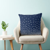 スポットシェーディング240816 – 白とミッドナイトブルー クッション (椅子)