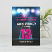 スポットライトの星のピンクの第13誕生日 招待状 (スタンド正面)