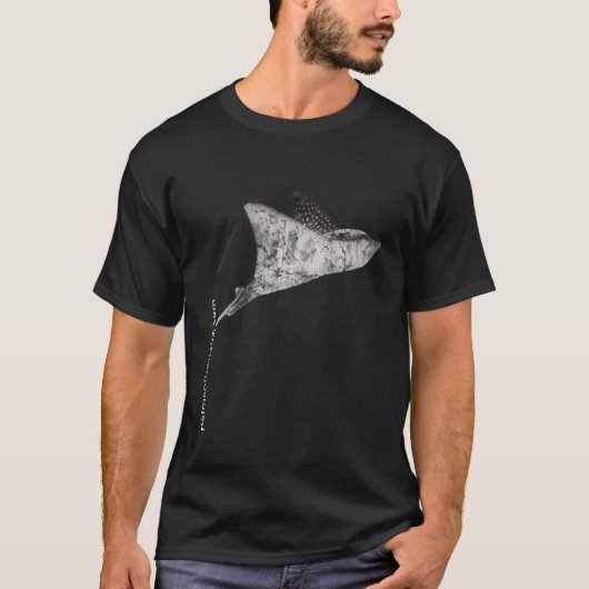 スポッ飛んでいるトされたイーグル Tシャツ (正面)