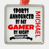 スポーツアナウンサー遊がビデオゲームを愛 メタルオーナメント (正面)