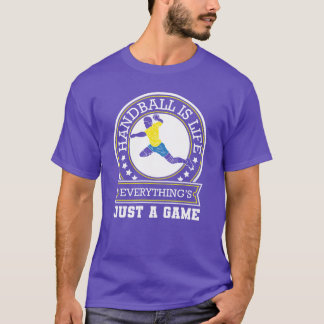スポーツクラブの家族の娘 Tシャツ