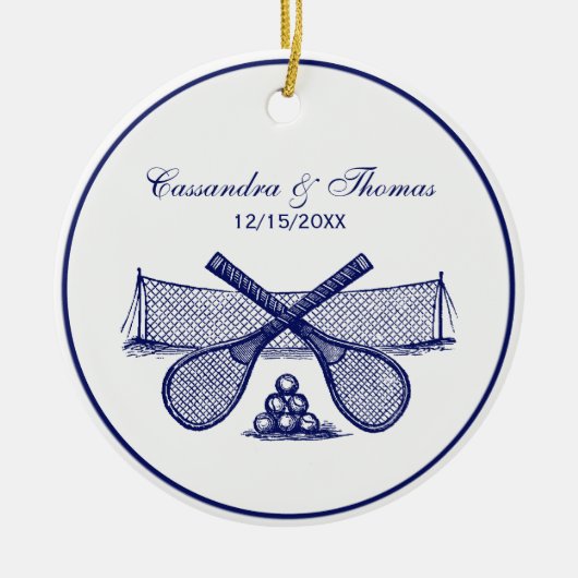 スポーツテニスネット、クロスしたラック、ボールブルー セラミックオーナメント (正面)