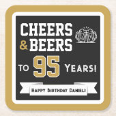 スポーツテーマのビールと乾杯の誕生日パーティー スクエアペーパーコースター (正面)