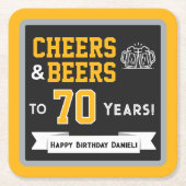 スポーツテーマのビールと乾杯の誕生日パーティー スクエアペーパーコースター (正面)