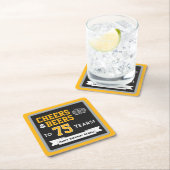 スポーツテーマのビールと乾杯の誕生日パーティー スクエアペーパーコースター (インサイチュ)